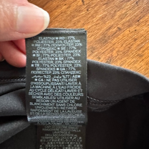 Yeezy Gap Women’s Long Sleeve Second Skin Top Black Size Small - Picture 10 of 10